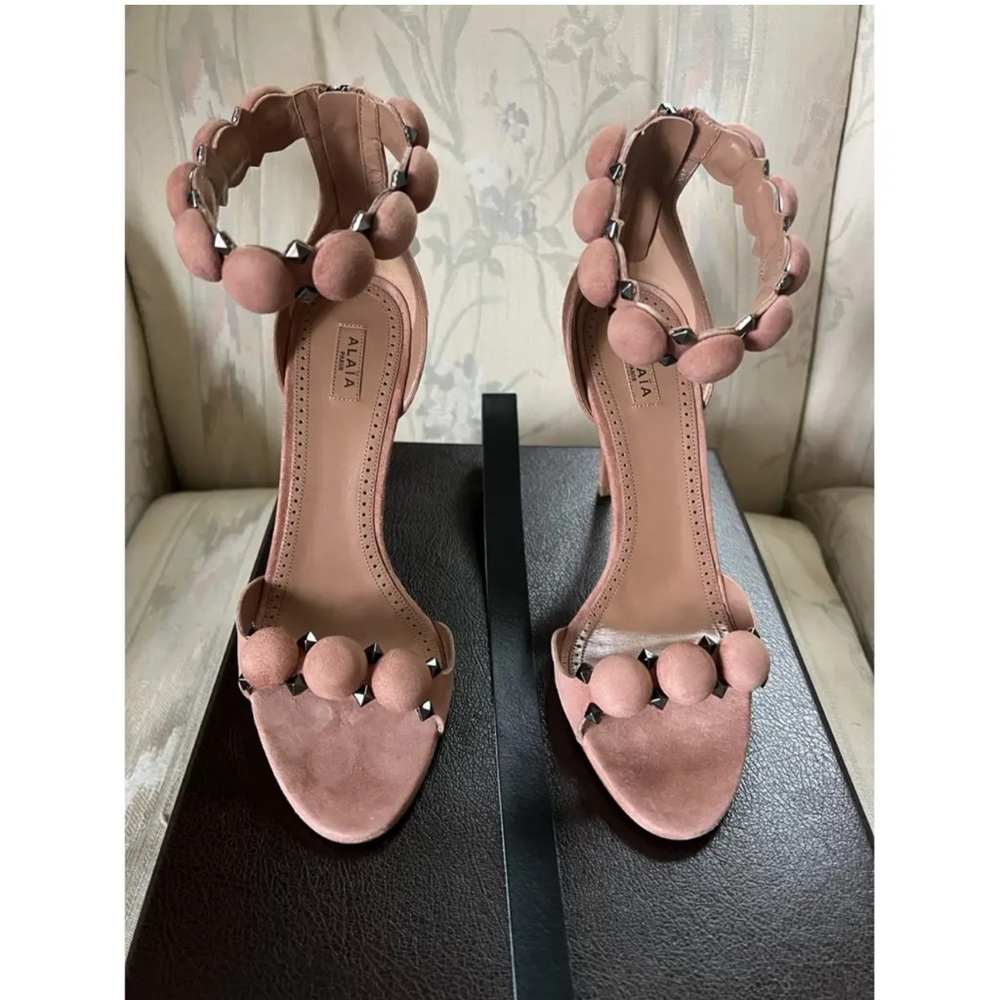 Alaïa Pink Suede Women's Sandals